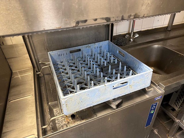 Horeca equiment doorvoerwasstraat - afbeelding 3 van  11