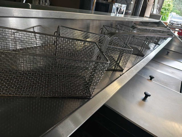 Horeca friteuse (kiremko) - afbeelding 12 van  15