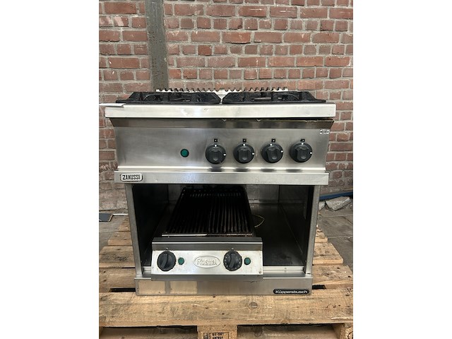 Horeca gasfornuis 70x70x75, zanussi - afbeelding 1 van  5