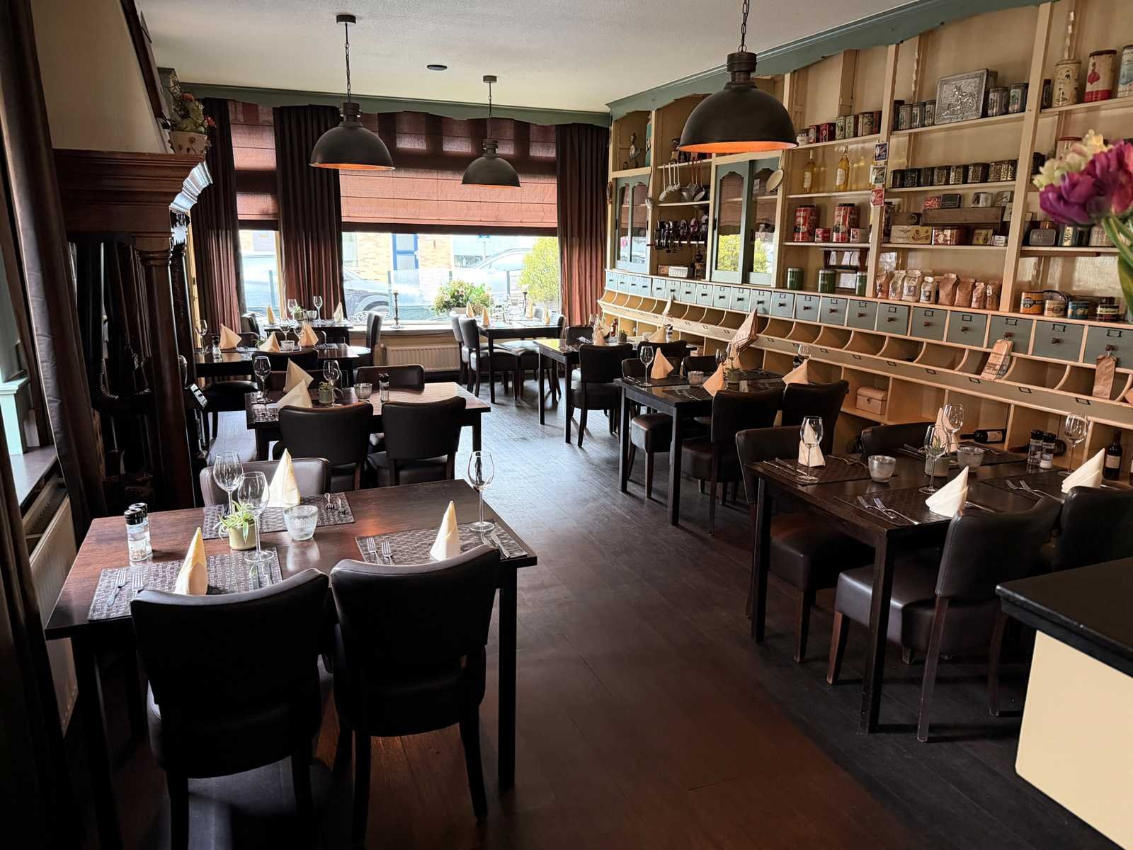 Horeca inventaris afkomstig van restaurant de eetkamer