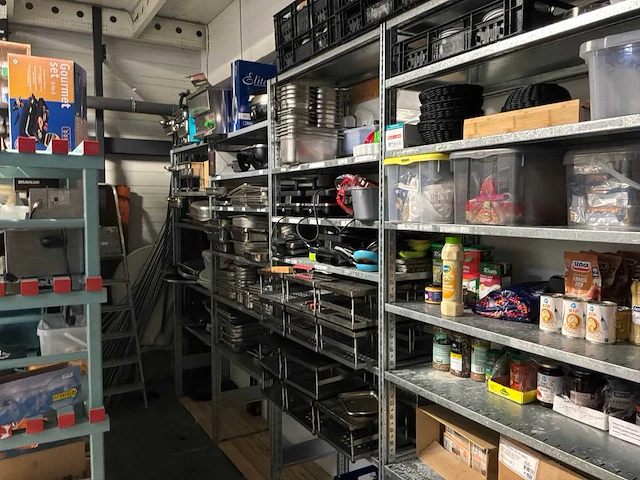 Horeca inventaris met stellingen - afbeelding 16 van  22