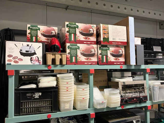 Horeca inventaris met stellingen - afbeelding 4 van  22