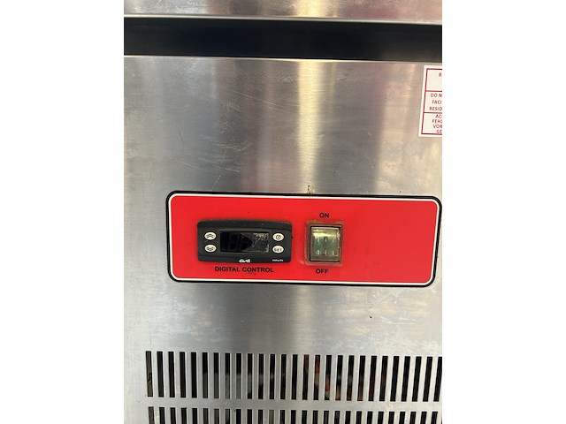 Horeca koelwerkbank 125x79x135 cm - afbeelding 6 van  7