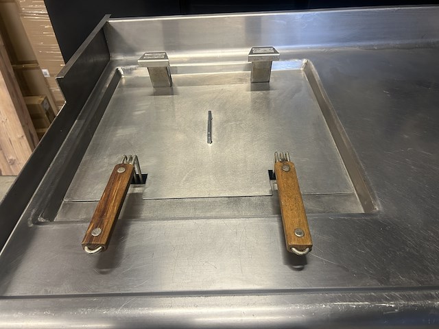 Horeca rvs elektrische bakwand - afbeelding 10 van  13
