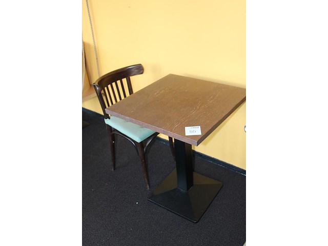 Horeca tafel met 2 horeca stoelen. afmeting 60 x 60 x 73 cm. - afbeelding 2 van  3