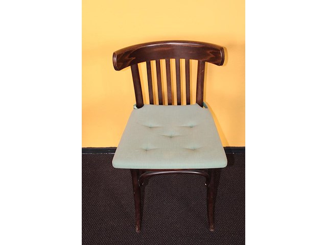 Horeca tafel met 2 horeca stoelen. afmeting 60 x 60 x 73 cm. - afbeelding 3 van  3