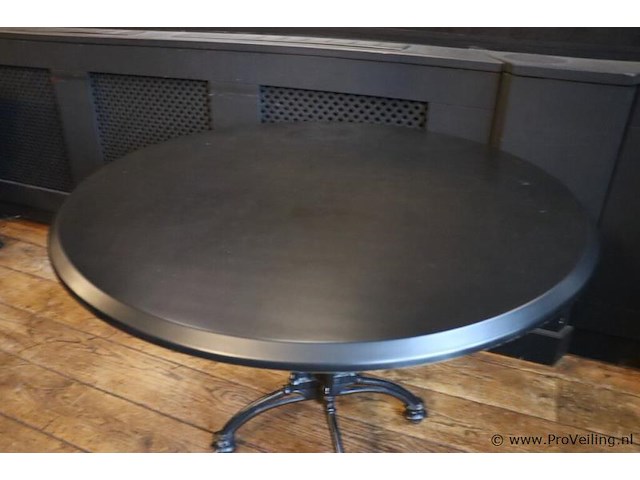 Horeca tafel met gietijzeren onderstel - afbeelding 2 van  4