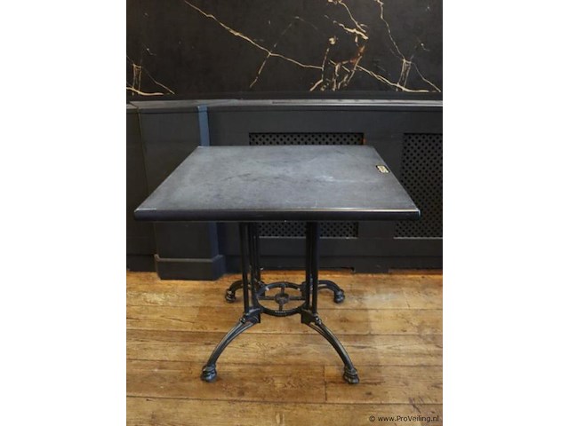 Horeca tafel met gietijzeren onderstel - afbeelding 1 van  6