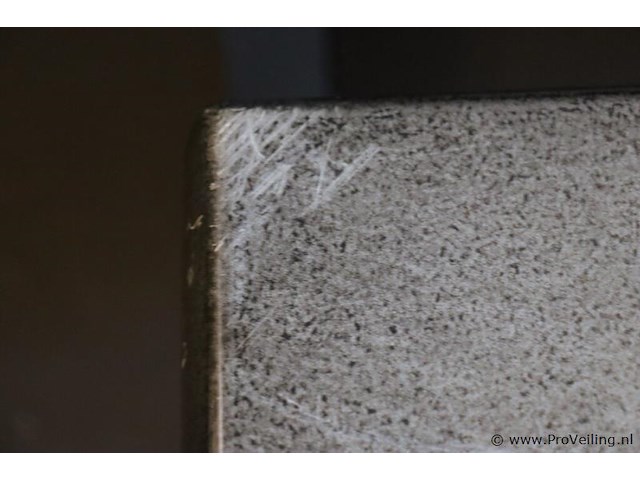 Horeca tafel met gietijzeren onderstel - afbeelding 4 van  6