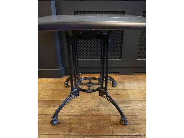 Horeca tafel met gietijzeren onderstel - afbeelding 5 van  6