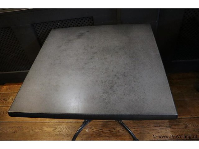 Horeca tafel met gietijzeren onderstel - afbeelding 2 van  5