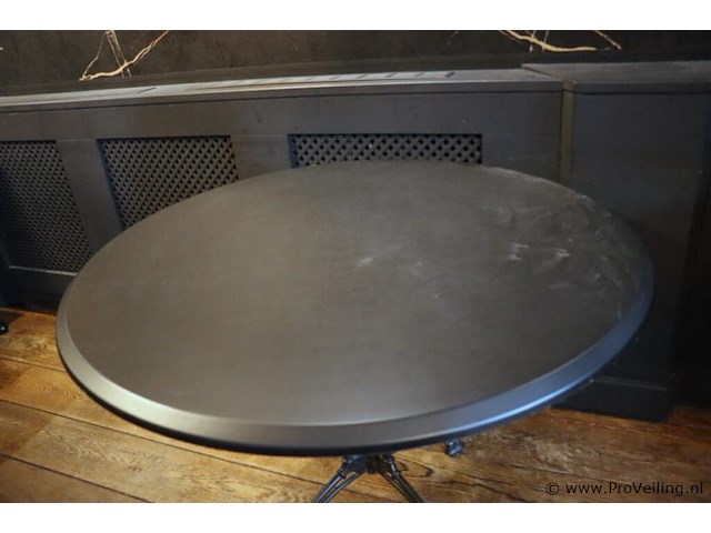 Horeca tafel met gietijzeren onderstel - afbeelding 2 van  5