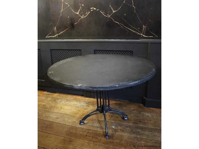 Horeca tafel met gietijzeren onderstel - afbeelding 1 van  5