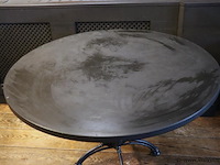 Horeca tafel met gietijzeren onderstel - afbeelding 2 van  4