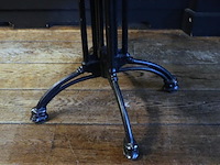 Horeca tafel met gietijzeren onderstel - afbeelding 4 van  4