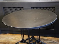 Horeca tafel met gietijzeren onderstel - afbeelding 2 van  4