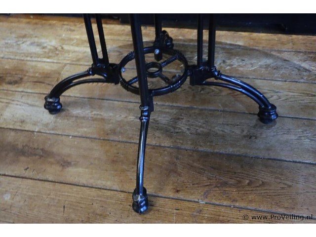 Horeca tafel met gietijzeren onderstel - afbeelding 4 van  4