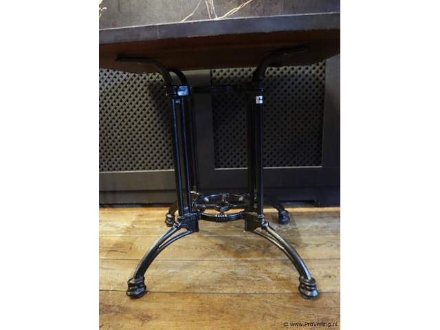 Horeca tafel met gietijzeren onderstel - afbeelding 4 van  5