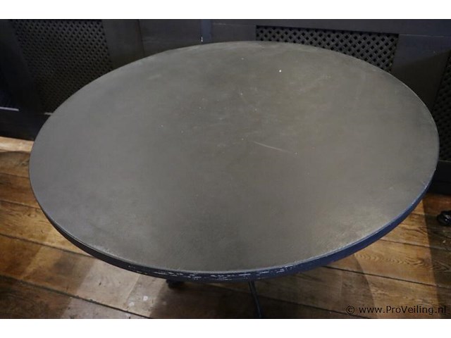Horeca tafel met gietijzeren onderstel - afbeelding 2 van  5
