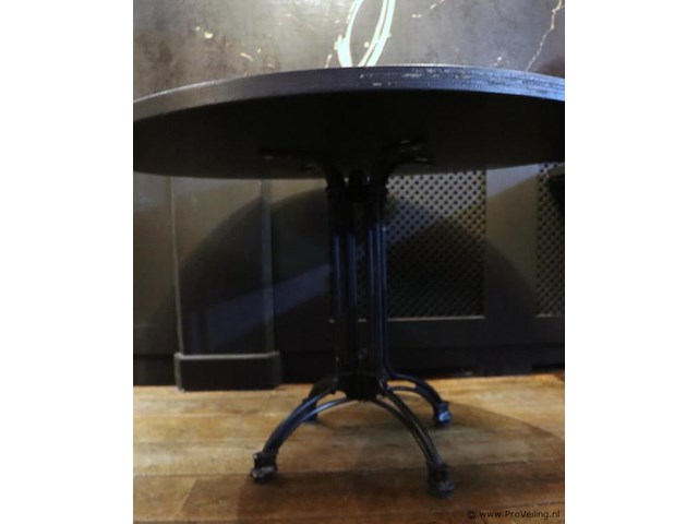 Horeca tafel met gietijzeren onderstel - afbeelding 4 van  5