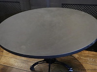 Horeca tafel met gietijzeren onderstel - afbeelding 2 van  5