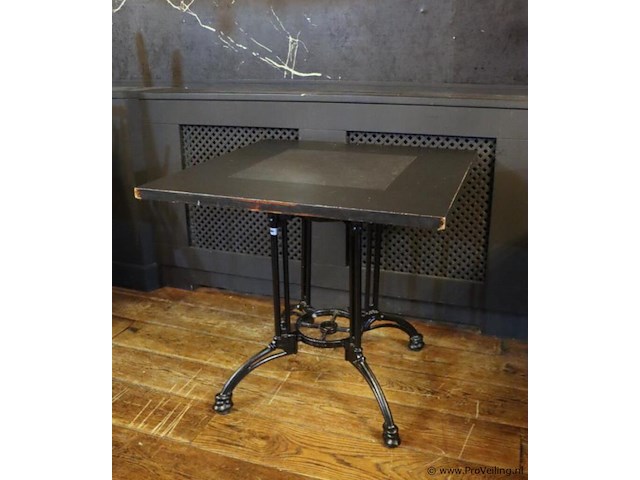 Horeca tafel met gietijzeren onderstel - afbeelding 1 van  6