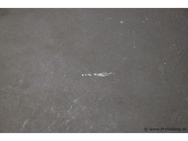 Horeca tafel met gietijzeren onderstel - afbeelding 3 van  6