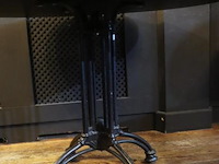 Horeca tafel met gietijzeren onderstel - afbeelding 5 van  6