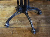 Horeca tafel met gietijzeren onderstel - afbeelding 6 van  6