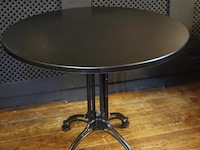 Horeca tafel met gietijzeren onderstel - afbeelding 1 van  4
