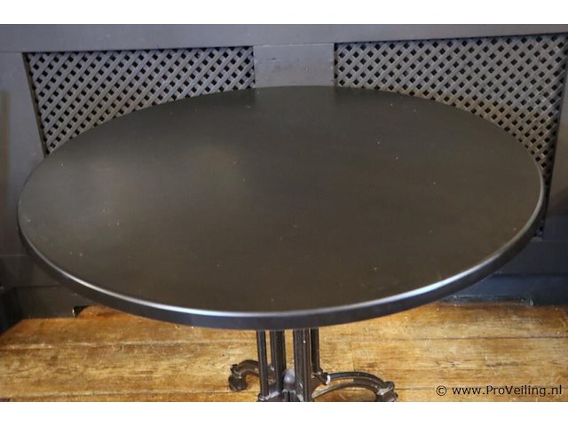 Horeca tafel met gietijzeren onderstel - afbeelding 2 van  4