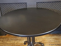 Horeca tafel met gietijzeren onderstel - afbeelding 2 van  4