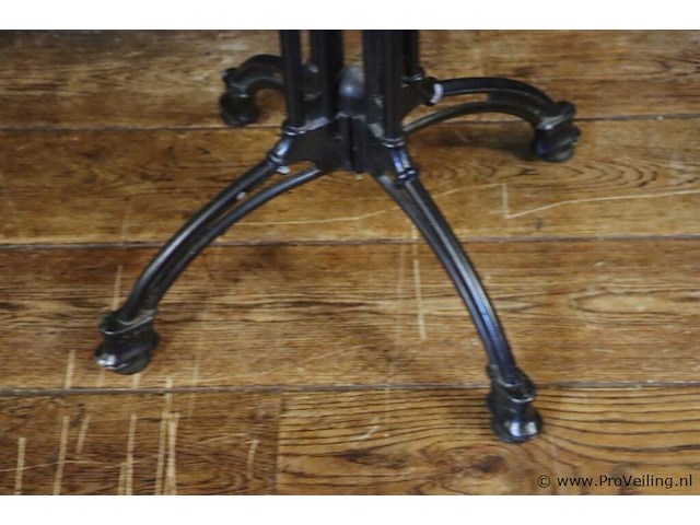 Horeca tafel met gietijzeren onderstel - afbeelding 4 van  4