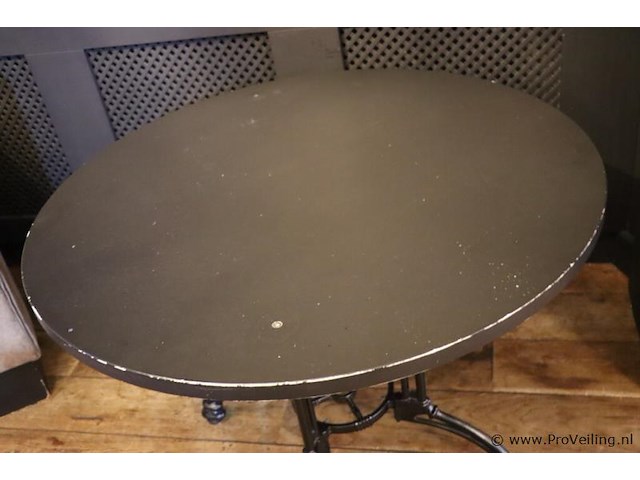 Horeca tafel met gietijzeren onderstel - afbeelding 2 van  5