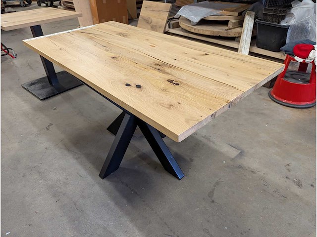 Horeca tafel oud eiken epoxy 140 x 70cm - afbeelding 2 van  6