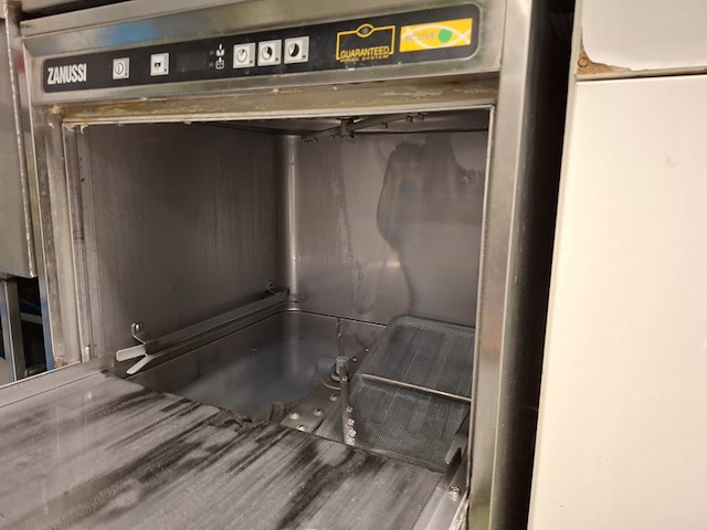 Horeca vaatwasser, zanussi, zucai, 2018 - afbeelding 3 van  6