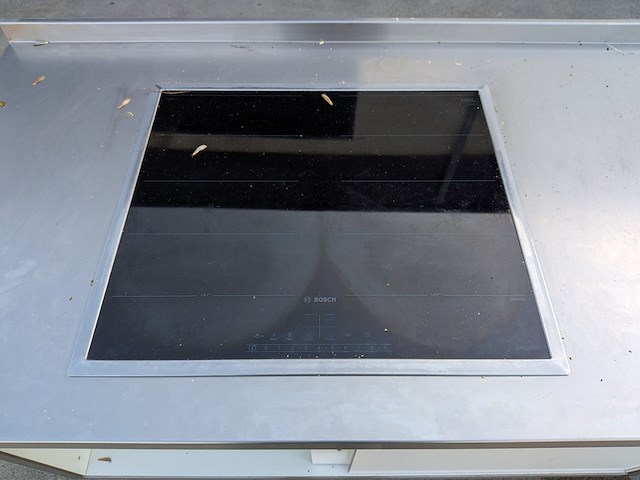 Horeca werkbank met geïntegreerde friteuse en kookplaat, hakvoort - afbeelding 6 van  18