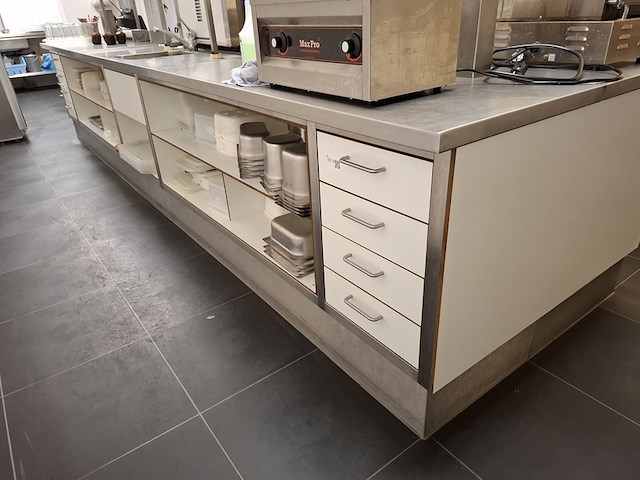 Horeca werkbank met spoelbak - afbeelding 1 van  6