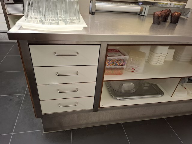 Horeca werkbank met spoelbak - afbeelding 3 van  6