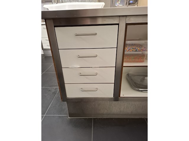 Horeca werkbank met spoelbak - afbeelding 4 van  6