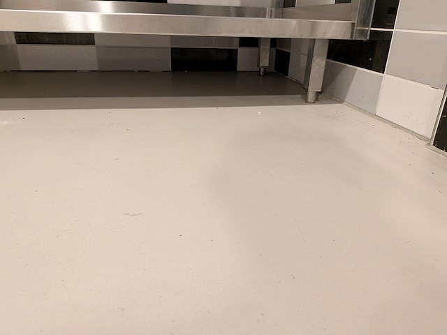 Horeca werktafel, beuk horeca - afbeelding 15 van  16