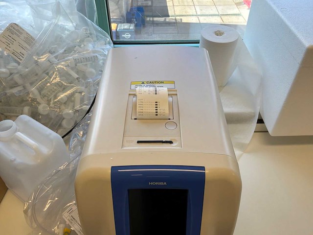 Horiba microsemi crp hematologie- en crp-analyzer - afbeelding 6 van  6