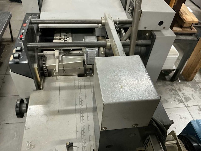 Horizon afc a43 vouwmachine met kruisslag - afbeelding 9 van  24