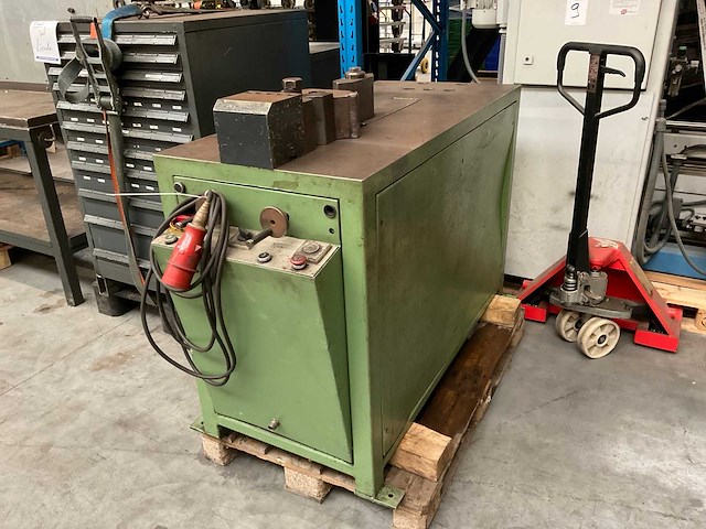 Horizontale hydraulische pers - afbeelding 5 van  7