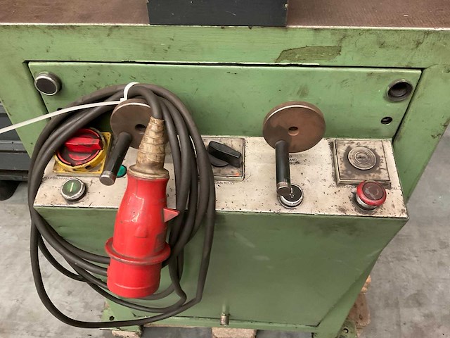 Horizontale hydraulische pers - afbeelding 2 van  7