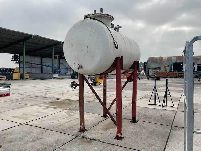 Horizontale opslagtank - afbeelding 1 van  4