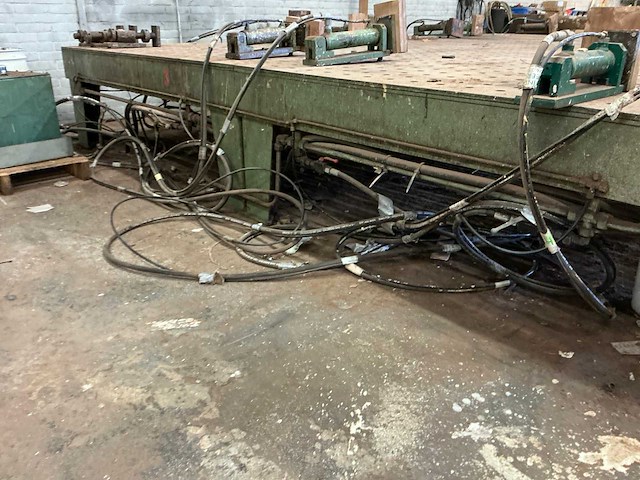 Horizontale opsluitbank - afbeelding 19 van  20