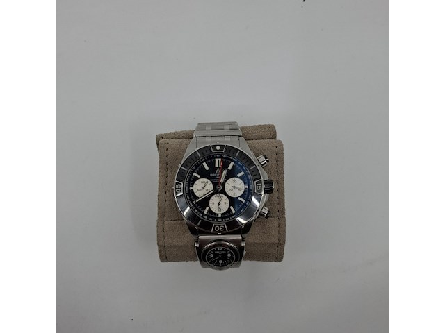 Horloge breitling, super chronomat b01 black ring - afbeelding 10 van  16
