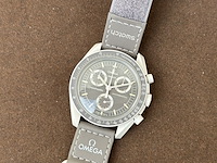 Horloge omega, speedmaster, beige, 2024 - afbeelding 1 van  8