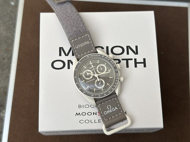 Horloge omega, speedmaster, beige, 2024 - afbeelding 7 van  8